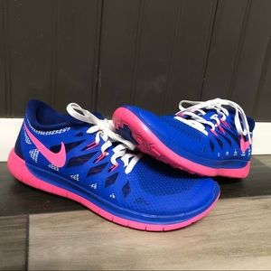 BRAND NEW Nike Free 5.0 Running Shoes blue/pink